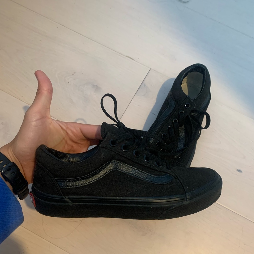 Black Vans